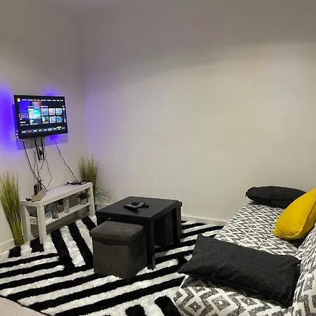 Studio Avec 25m2 Renove A 5 Min De La Gare Apartment Bordeaux