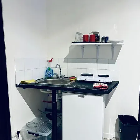 Apartment Studio Avec 25m2 Renove A 5 Min De La Gare *